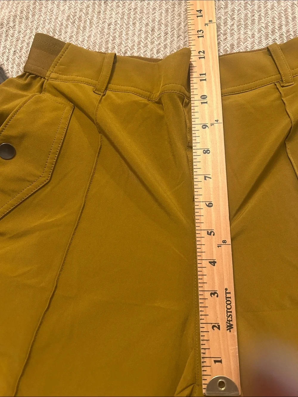 Athleta NWT Vienna Cargo PANTS Yellow Gold High Rise Straight-Leg Trousers Sz 10